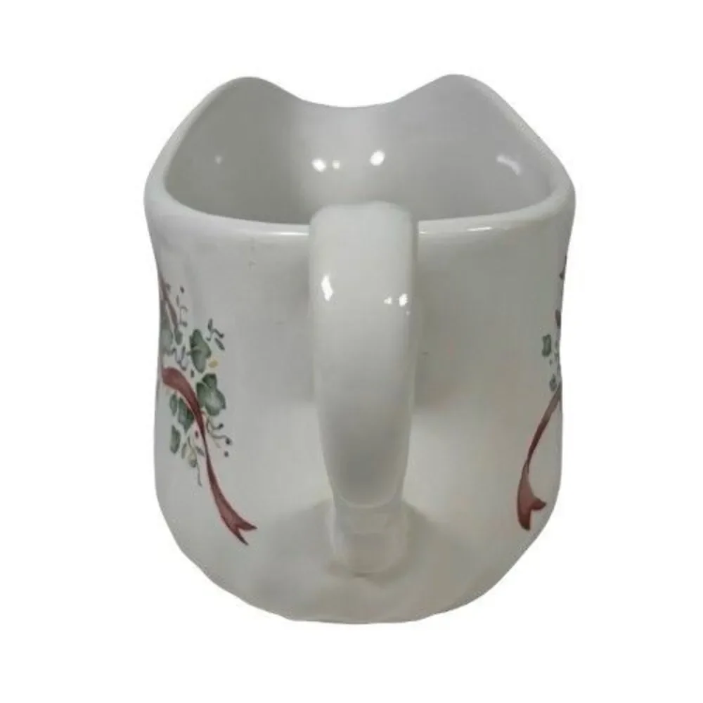 Corelle Coordinates Callaway Ivy Holiday Christmas Ribbon Gravy Boat w/Cardinals